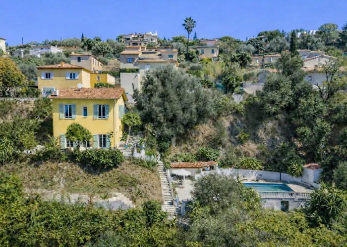 House On The Hill 니스